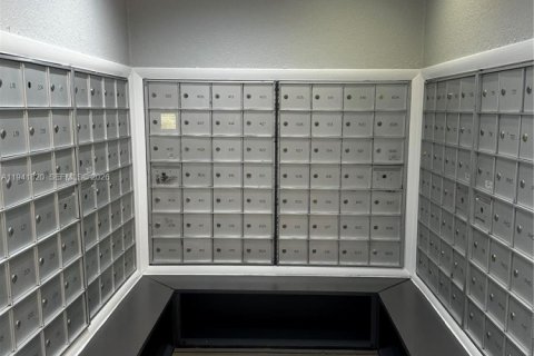 Снять в аренду квартиру в Пемброк-Пайнс, Флорида 1 спальня, 68.75м2, № 1999054 - фото 4