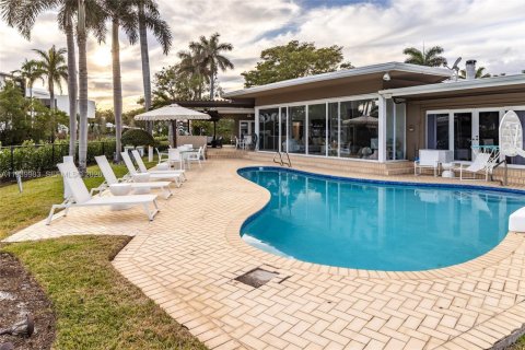 Casa en alquiler en Hollywood, Florida, 4 dormitorios, 368.91 m2 № 2088597 - foto 17