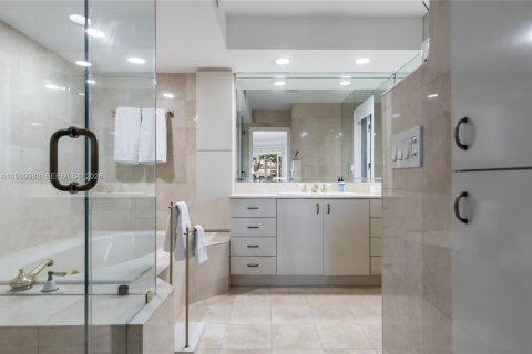 Casa en alquiler en Hollywood, Florida, 4 dormitorios, 368.91 m2 № 2088597 - foto 14