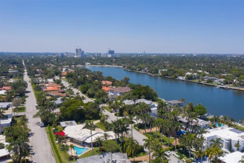Casa en alquiler en Hollywood, Florida, 4 dormitorios, 368.91 m2 № 2088597 - foto 22