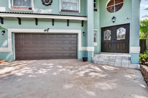 House in Parkland, Florida 4 bedrooms, 245.63 sq.m. № 2190263 - photo 4