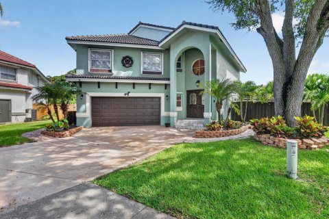 House in Parkland, Florida 4 bedrooms, 245.63 sq.m. № 2190263 - photo 3