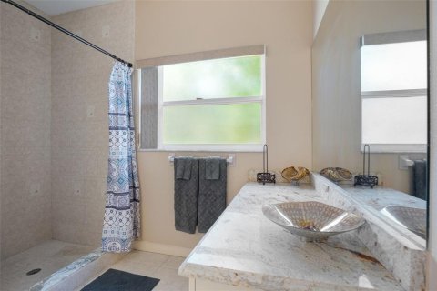 House in Sarasota, Florida 4 bedrooms, 254.27 sq.m. № 2134382 - photo 22