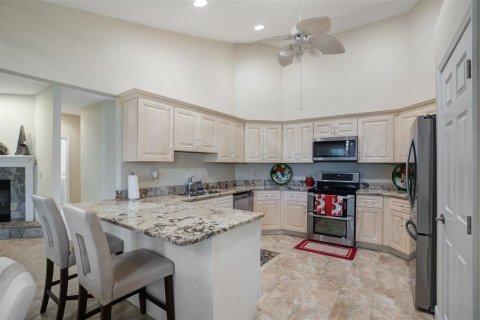House in Sarasota, Florida 4 bedrooms, 254.27 sq.m. № 2134382 - photo 12