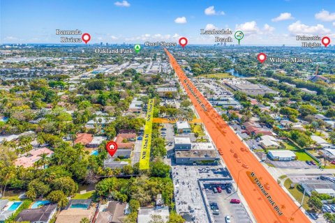 Immobilier commercial à vendre à Oakland Park, Floride: 305.37 m2 № 2043360 - photo 12
