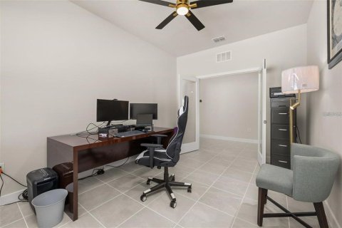 Villa ou maison à louer à Clermont, Floride: 4 chambres, 232.72 m2 № 2425813 - photo 10
