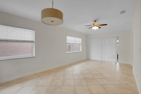 Apartment in Delray Beach, Florida 2 bedrooms, 129.51 sq.m. № 2392660 - photo 15