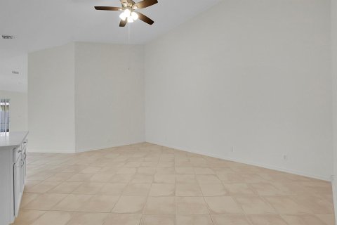 Apartment in Delray Beach, Florida 2 bedrooms, 129.51 sq.m. № 2392660 - photo 7