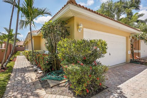 Apartment in Delray Beach, Florida 2 bedrooms, 129.51 sq.m. № 2392660 - photo 4