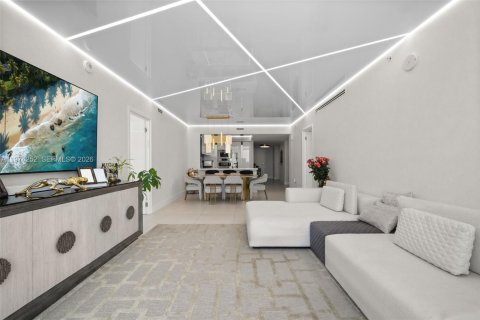 Copropriété à vendre à Sunny Isles Beach, Floride: 2 chambres, 141.58 m2 № 2036586 - photo 15