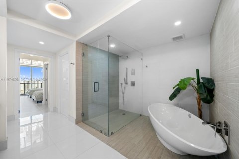 Copropriété à vendre à Sunny Isles Beach, Floride: 2 chambres, 141.58 m2 № 2036586 - photo 25