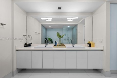 Copropriété à vendre à Sunny Isles Beach, Floride: 2 chambres, 141.58 m2 № 2036586 - photo 23