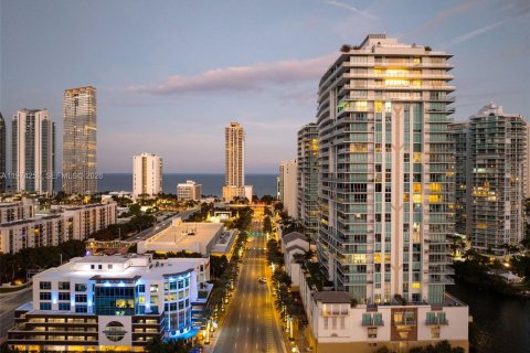 Copropriété à vendre à Sunny Isles Beach, Floride: 2 chambres, 141.58 m2 № 2036586 - photo 2