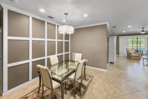 House in Bradenton, Florida 2 bedrooms, 182.46 sq.m. № 1642984 - photo 12
