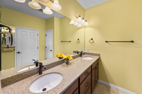 Casa en venta en Bradenton, Florida, 2 dormitorios, 182.46 m2 № 1642984 - foto 16