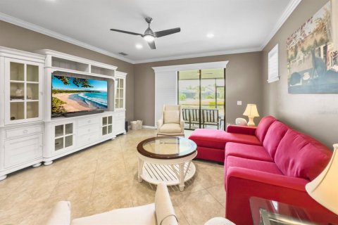 House in Bradenton, Florida 2 bedrooms, 182.46 sq.m. № 1642984 - photo 8