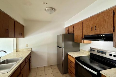 Снять в аренду квартиру в Оберндейл, Флорида 4 комнаты, 404.31м2, № 2150853 - фото 4