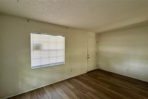 Снять в аренду квартиру в Оберндейл, Флорида 4 комнаты, 404.31м2, № 2150853 - фото 8