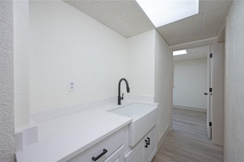 Propiedad comercial en venta en Saint Petersburg, Florida, 171.13 m2 № 1885111 - foto 3
