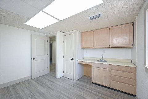 Propiedad comercial en venta en Saint Petersburg, Florida, 171.13 m2 № 1885111 - foto 5