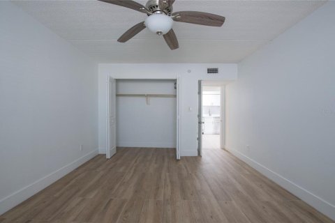 Copropriété à vendre à Treasure Island, Floride: 1 chambre, 59.92 m2 № 2148692 - photo 20