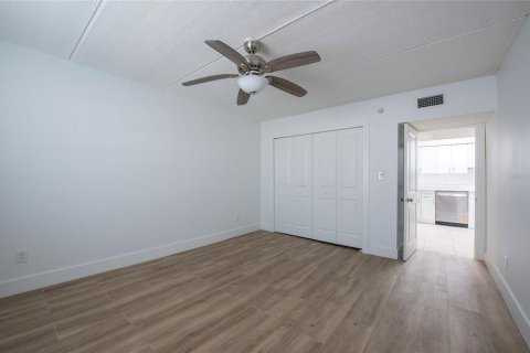 Copropriété à vendre à Treasure Island, Floride: 1 chambre, 59.92 m2 № 2148692 - photo 19