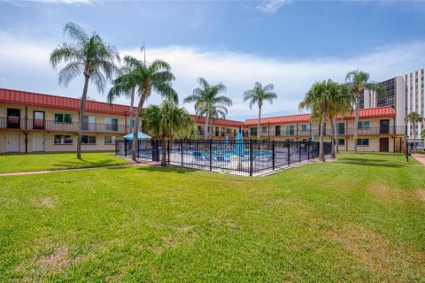Copropriété à vendre à Treasure Island, Floride: 1 chambre, 59.92 m2 № 2148692 - photo 24