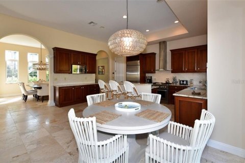 House in Sarasota, Florida 4 bedrooms, 298.31 sq.m. № 213326 - photo 19