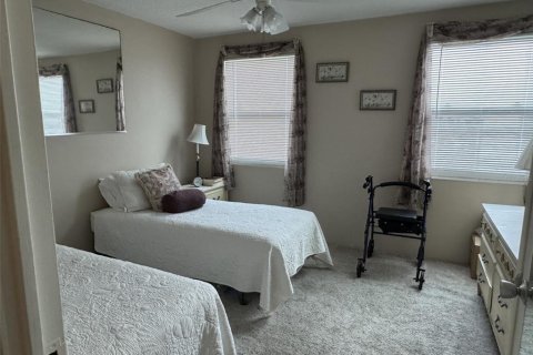 Condo in Sarasota, Florida, 1 bedroom № 2422835 - photo 15