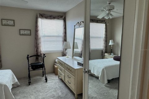 Condo in Sarasota, Florida, 1 bedroom № 2422835 - photo 16