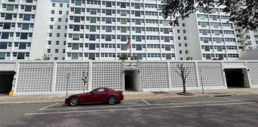 Condo in Sarasota, Florida, 1 bedroom № 2422835