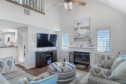Townhouse in Valrico, Florida 3 bedrooms, 142.51 sq.m. № 1636732 - photo 10
