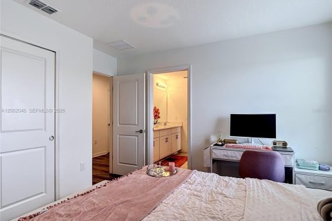 Villa ou maison à vendre à Kissimmee, Floride: 6 chambres, 278.99 m2 № 2192130 - photo 29