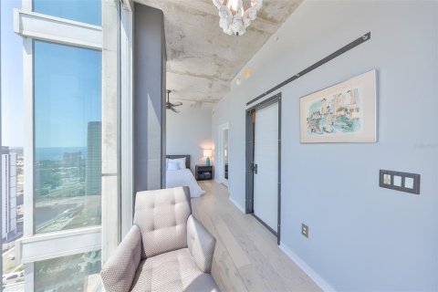 Condo in Tampa, Florida, 2 bedrooms  № 1634857 - photo 14