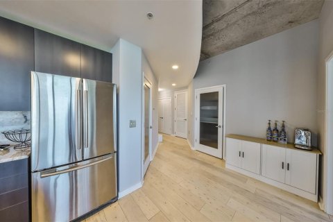 Condo in Tampa, Florida, 2 bedrooms  № 1634857 - photo 11