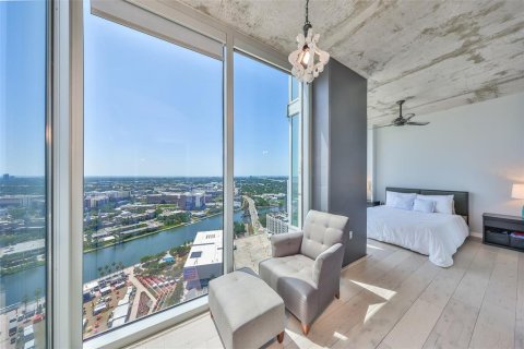 Condo in Tampa, Florida, 2 bedrooms  № 1634857 - photo 23