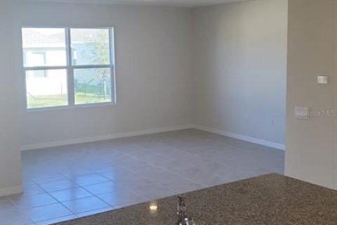 House in Haines City, Florida 4 bedrooms, 169.83 sq.m. № 2394373 - photo 6