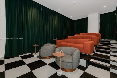 Condo in Miami, Florida, 2 bedrooms № 2183649 - photo 13