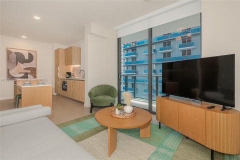 Condo in Miami, Florida, 2 bedrooms № 2183649 - photo 25