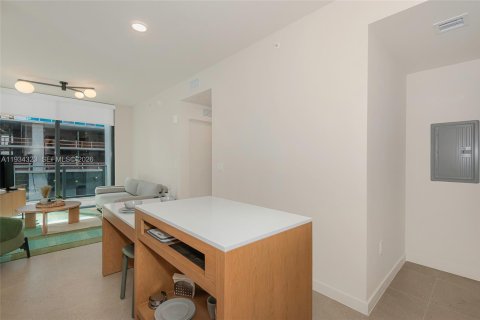Condo in Miami, Florida, 2 bedrooms № 2183649 - photo 21