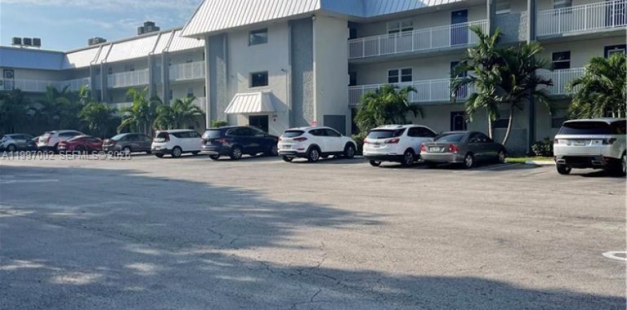 Condo à Coral Springs, Floride, 2 chambres  № 2059199