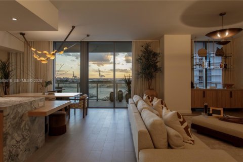 Copropriété à louer à Miami Beach, Floride: 3 chambres, 216.93 m2 № 2010902 - photo 2