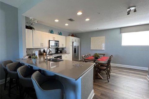 Condo in Four Corners, Florida, 3 bedrooms № 2218251 - photo 14