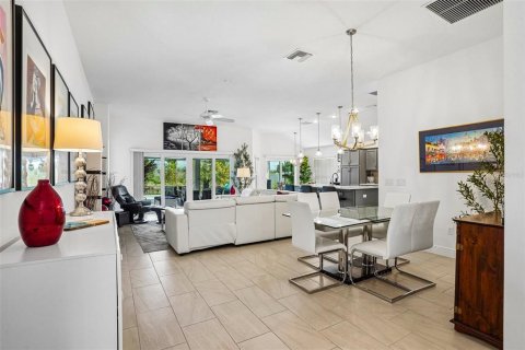 Villa ou maison à vendre à The Villages, Floride: 3 chambres, 181.25 m2 № 2430720 - photo 8