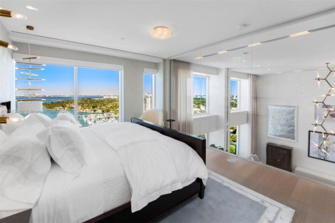 Condominio en venta en Miami Beach, Florida, 6 dormitorios, 596.62 m2 № 1980254 - foto 7