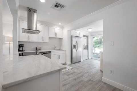 Casa en alquiler en Tampa, Florida, 3 dormitorios, 122.35 m2 № 2097543 - foto 17