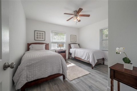 Casa en alquiler en Tampa, Florida, 3 dormitorios, 122.35 m2 № 2097543 - foto 13