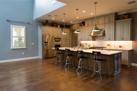 Casa en venta en Orlando, Florida, 4 dormitorios, 255.2 m2 № 1766005 - foto 4