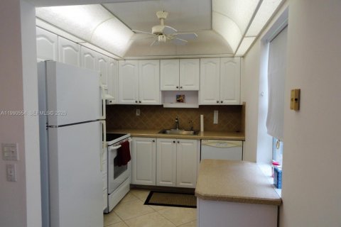 Condominio en Delray Beach, Florida, 2 dormitorios  № 2057851