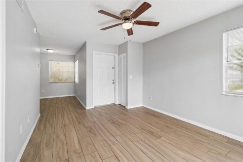 Купить кондоминиум в Сент-Питерсберг, Флорида 6 комнат, 52.95м2, № 2098798 - фото 4
